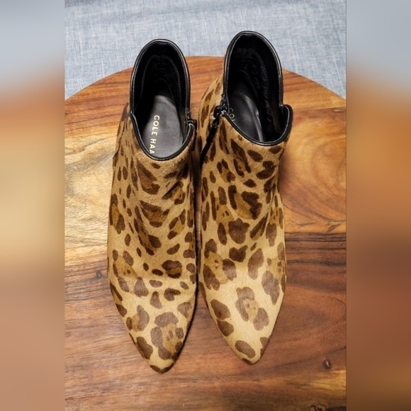 COLE HAAN ELYSE Leopard Print Calf Hair Ankle Bootie Women's 7 - Picture 10 of 11